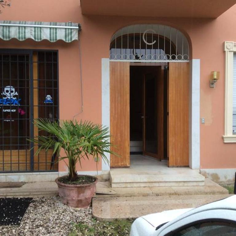 Casa Claudia Assenza di Brenzone Quarto foto